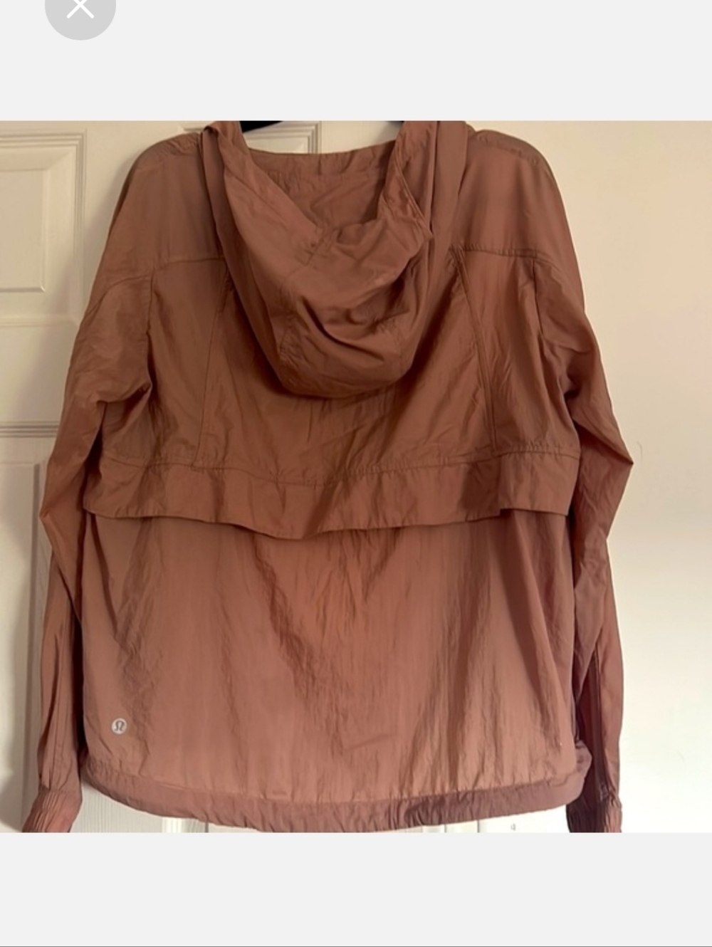 lululemon athletica Women's Hooded Lightweight Jacket in Dusty Rose